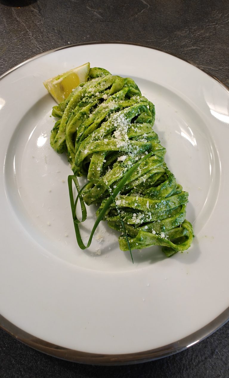 Tagliatelles au pesto d&rsquo;épinards